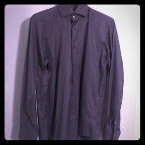 Hugo Boss BARELY WORN button down dress shirt !